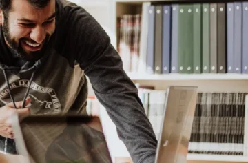 Why Listening Actively at Work Matters