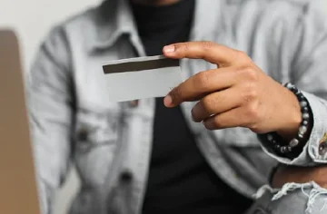 Debit & Credit Cards: Pros & Cons